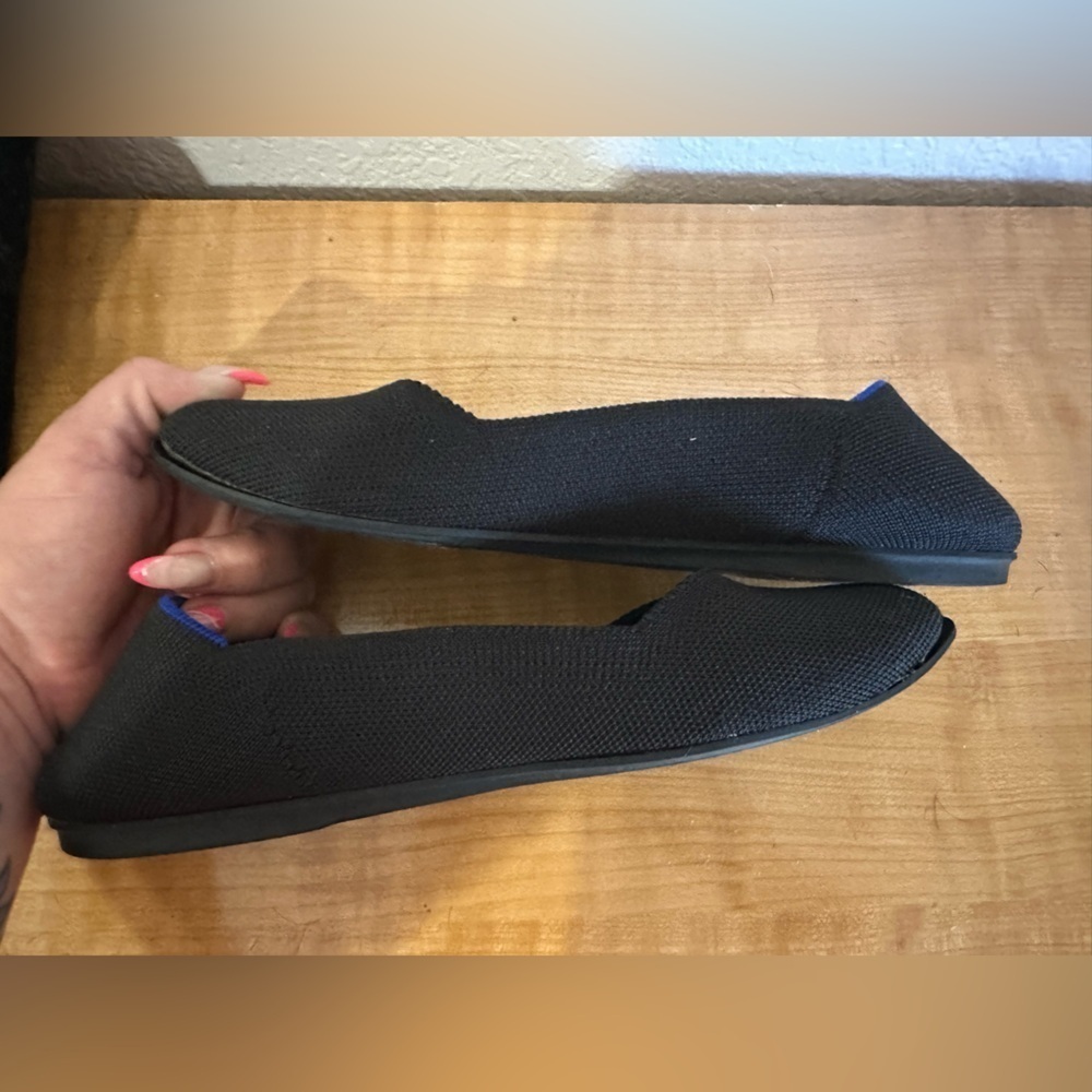 Rothy's The Flat Black Flats with Blue Trim - Size 8.5 - Picture 4 of 8